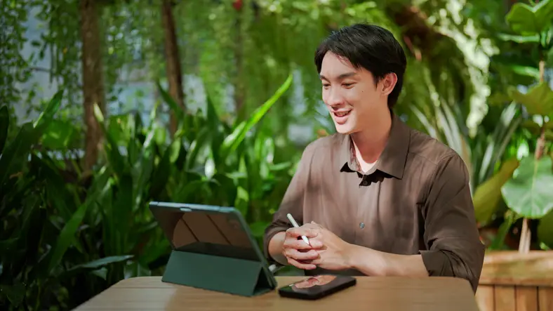 business-man-on-tablet
